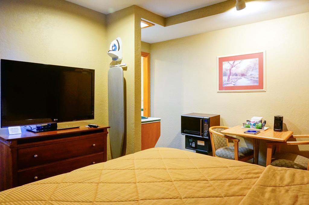 Lamplighter Inn & Suites San Luis Obispo Quarto foto